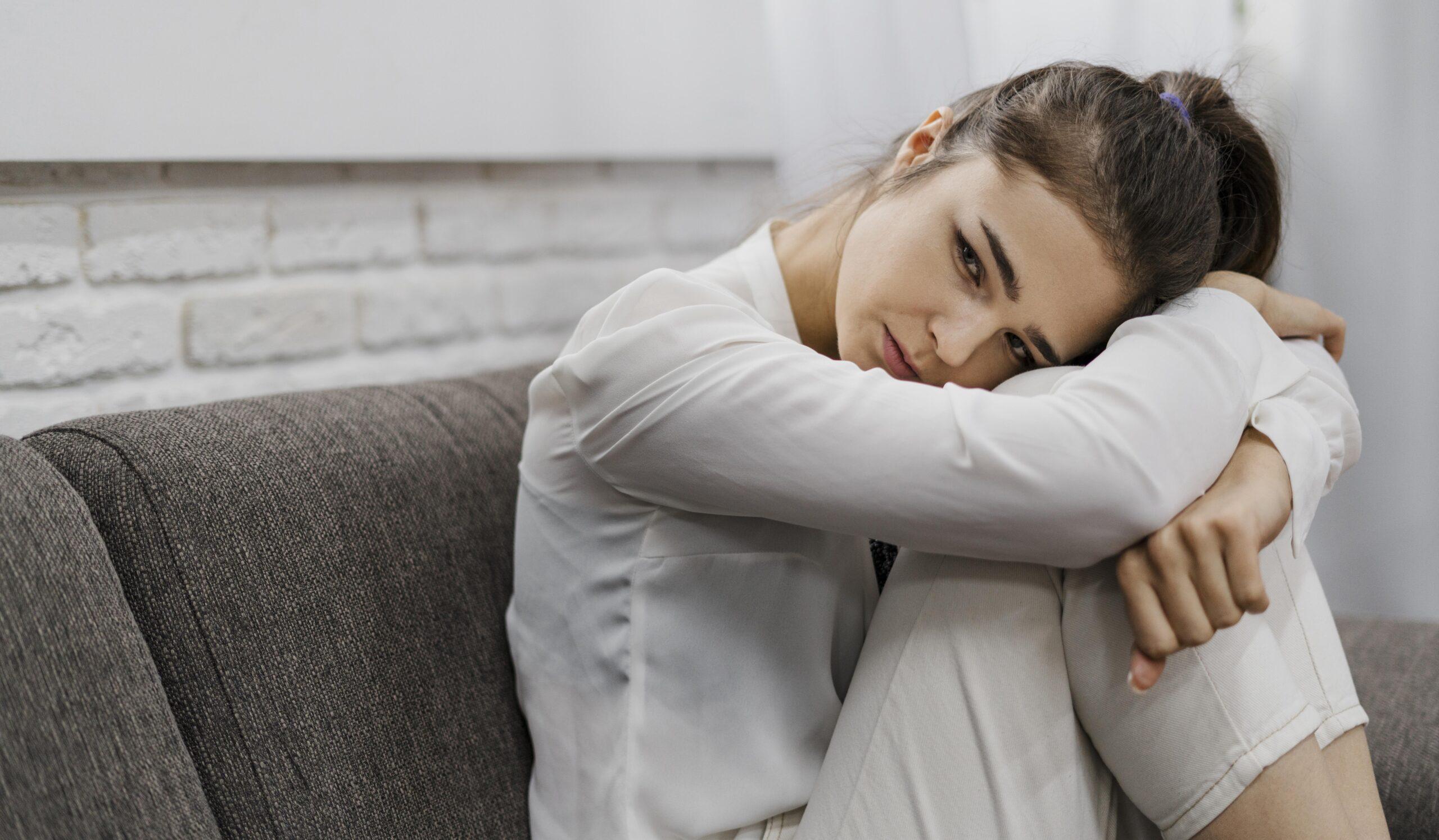¿Puede un trauma causar depresión? Relación, síntomas y tratamiento